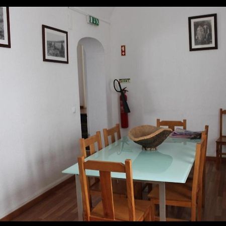 Mont' Sobro Hostel Евора Екстер'єр фото